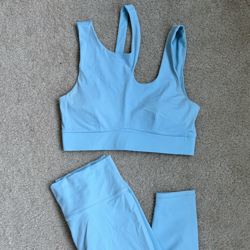 Fabletics Blue Callie Medium Asymmetrical Sports Bra and leggings set L